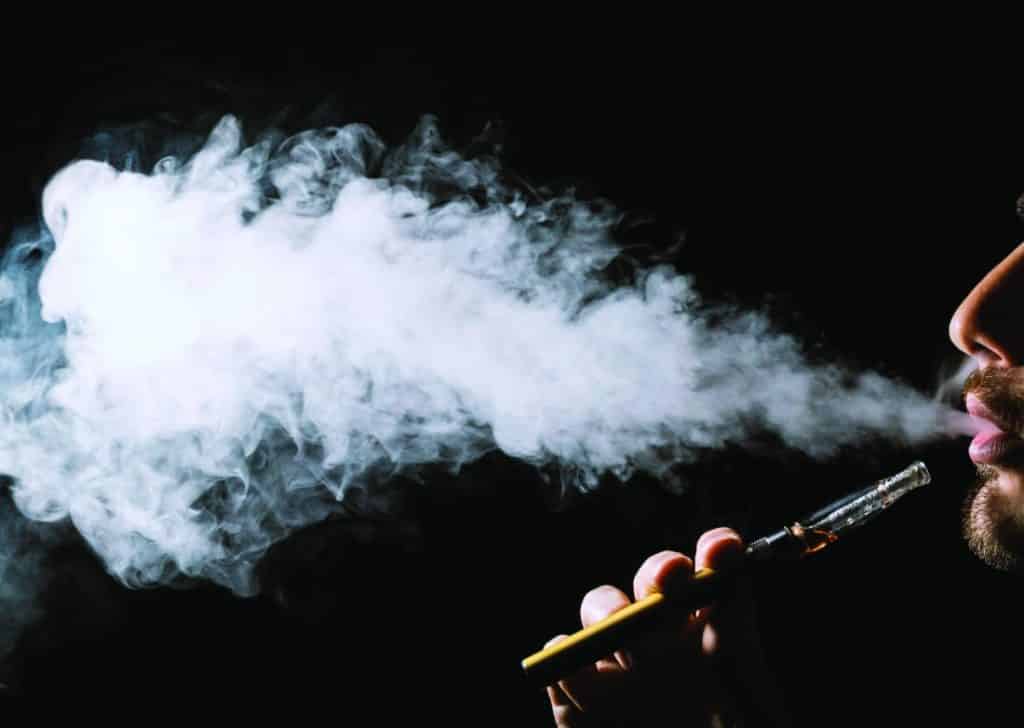 does vaping give you gum disease